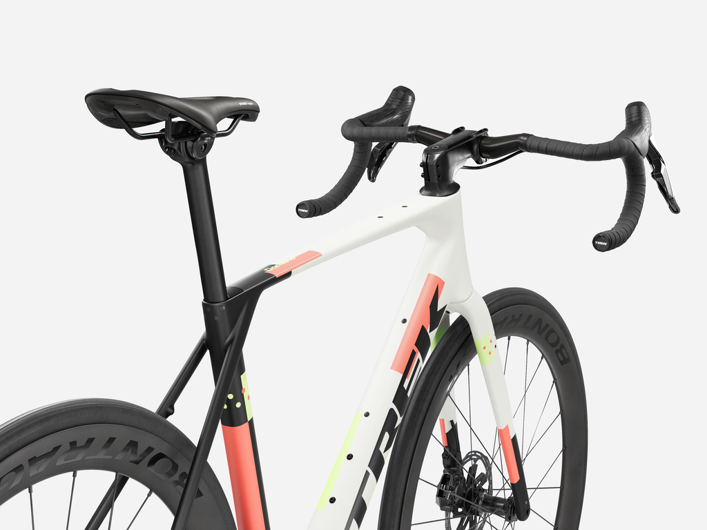 Domane SL 7 AXS 1x Gen 5 — Matte Era White/Deep Smoke