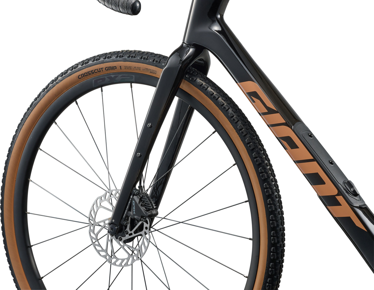 Giant Revolt Advanced 2 — Carbon (3)